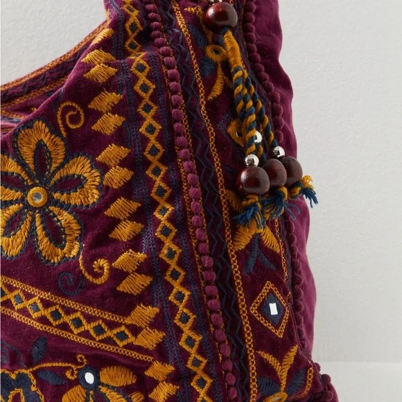 Free People Vic Velvet Hippie Boho Embroidered Shoulder Tote Bag - Picture 4 of 8